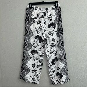 Anthropologie ETT TWA Wide Leg Black And White Abstract Crop Pants - Size S